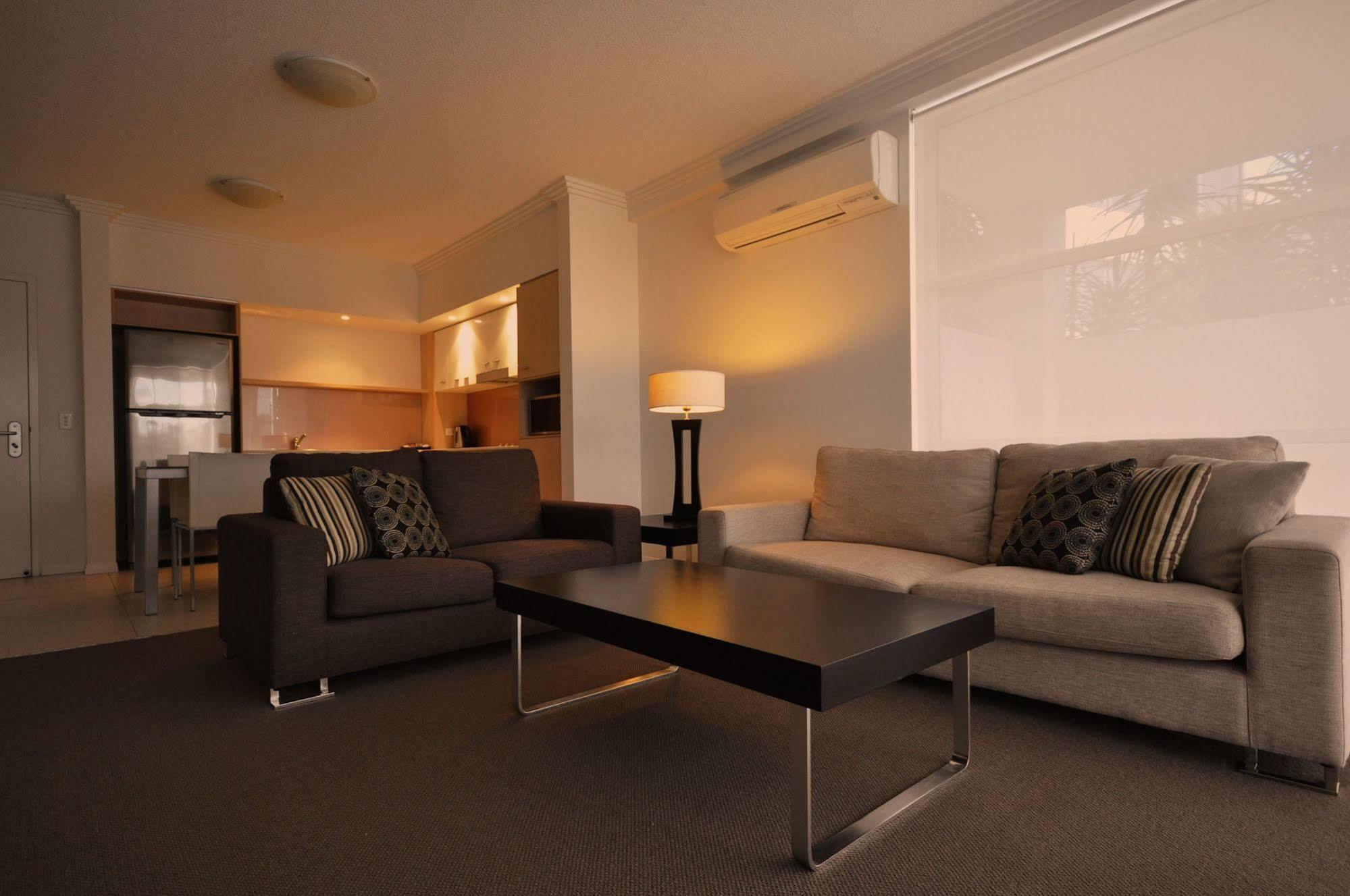 Chancellor Lakeside Apartments Голд-Кост Экстерьер фото